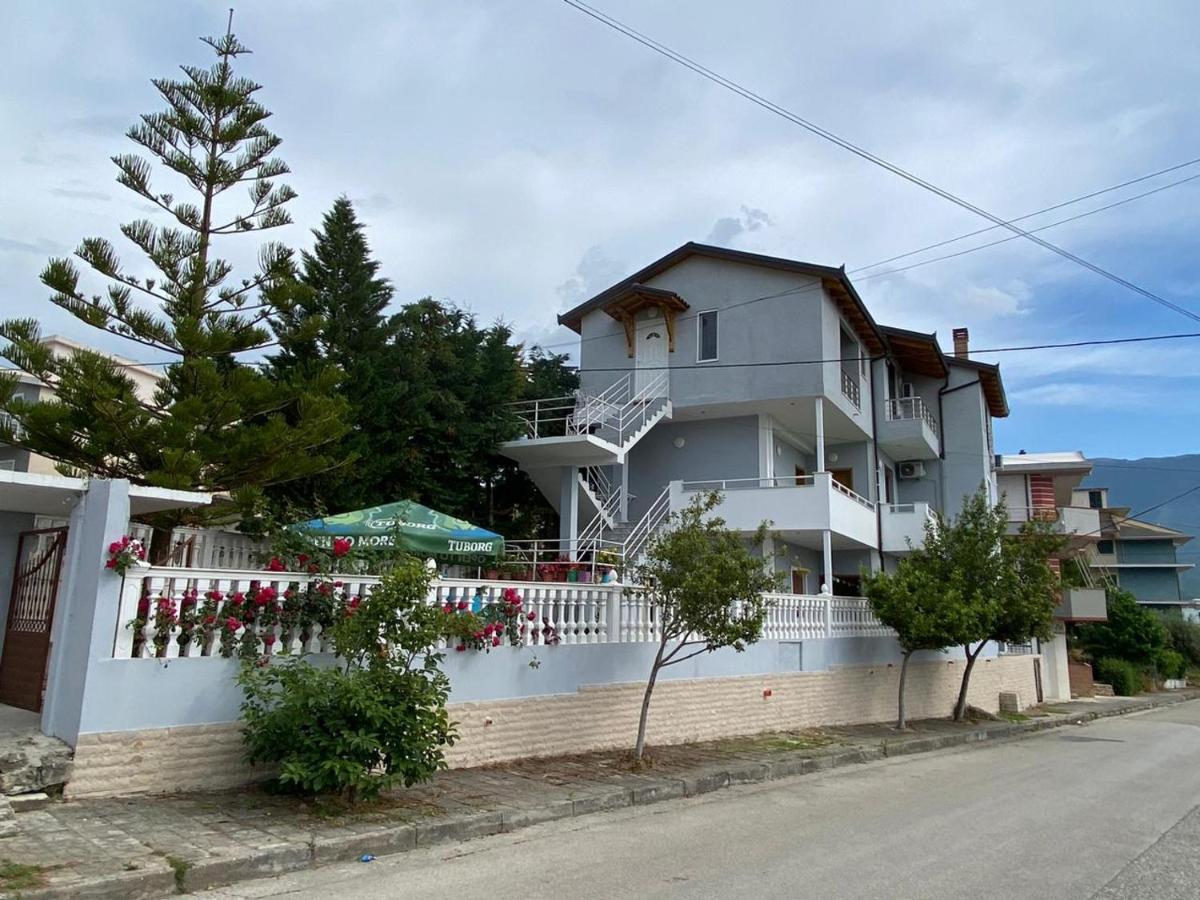 Villa Yseni Orikum Exterior photo